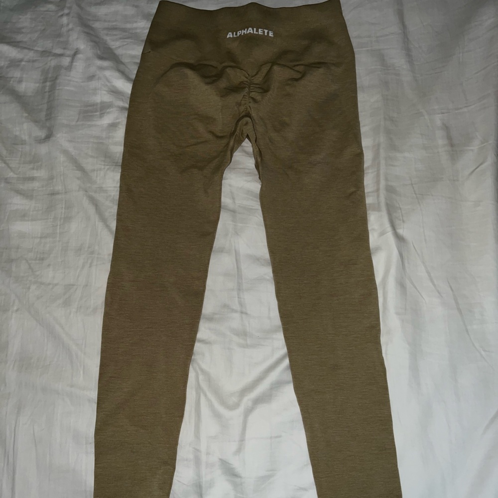 Alphalete camel leggings size M